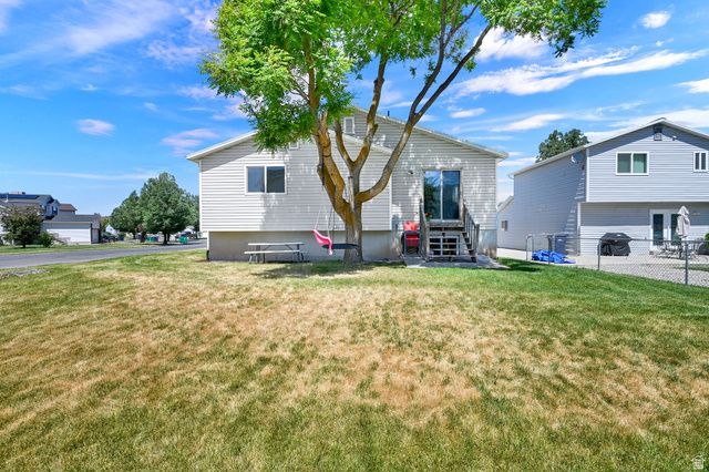 711 S 825 E, Layton, UT 84041