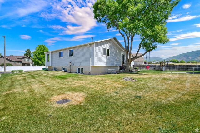 711 S 825 E, Layton, UT 84041