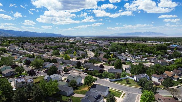 711 S 825 E, Layton, UT 84041