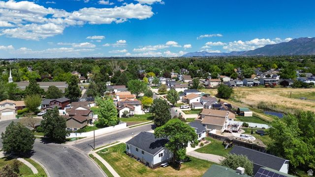 711 S 825 E, Layton, UT 84041