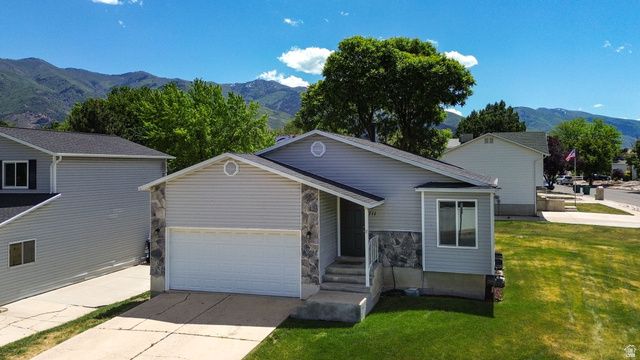 711 S 825 E, Layton, UT 84041