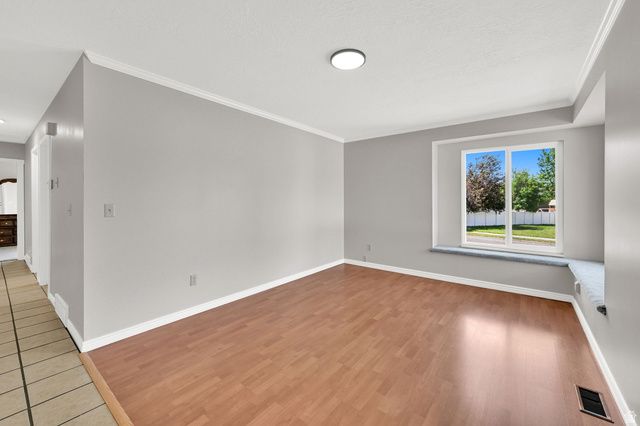 711 S 825 E, Layton, UT 84041