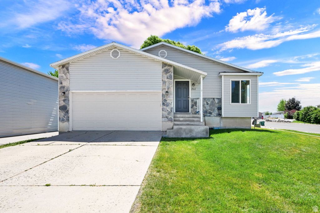 711 S 825 E, Layton, UT 84041