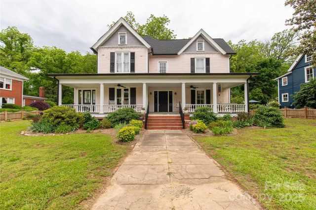 7 Kings Mountain Street, York, SC 29745