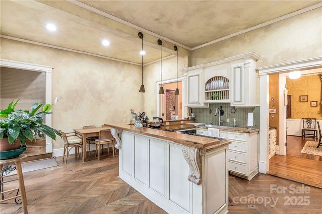 7 Kings Mountain Street, York, SC 29745