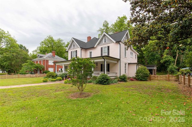 7 Kings Mountain Street, York, SC 29745