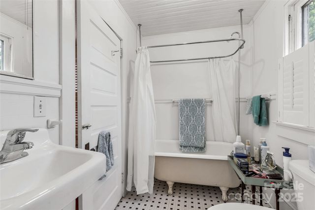 7 Kings Mountain Street, York, SC 29745