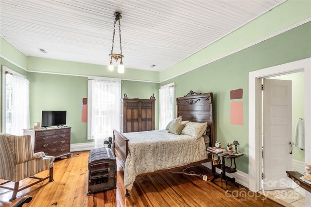 7 Kings Mountain Street, York, SC 29745