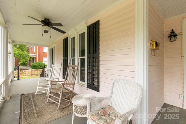 7 Kings Mountain Street, York, SC 29745