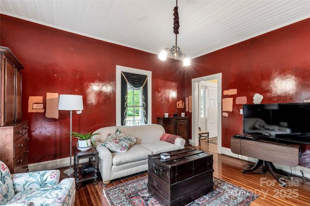 7 Kings Mountain Street, York, SC 29745