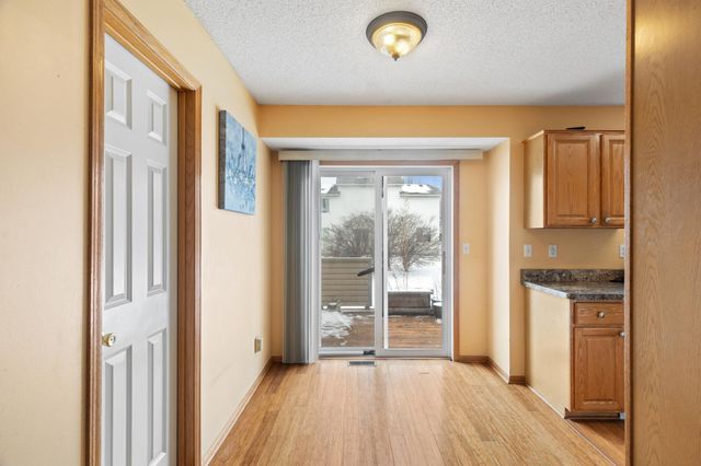 9811 Hamlet Lane S, Cottage Grove, MN 55016