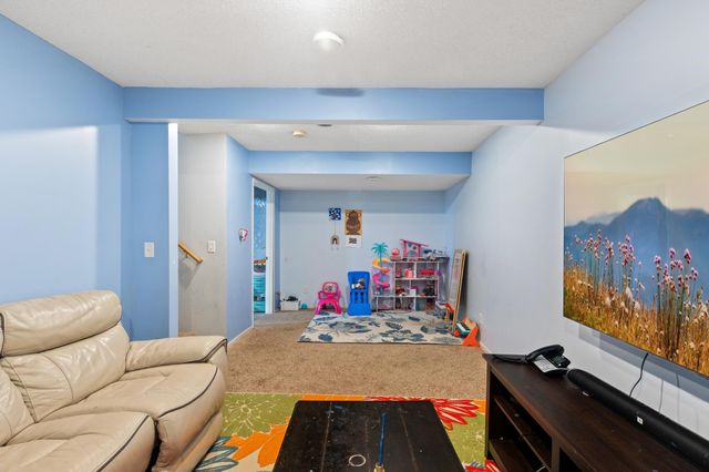 9811 Hamlet Lane S, Cottage Grove, MN 55016