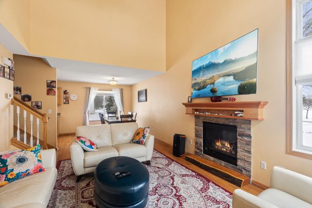 9811 Hamlet Lane S, Cottage Grove, MN 55016