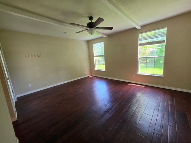 515 N Bosque Street, Meridian, TX 76665