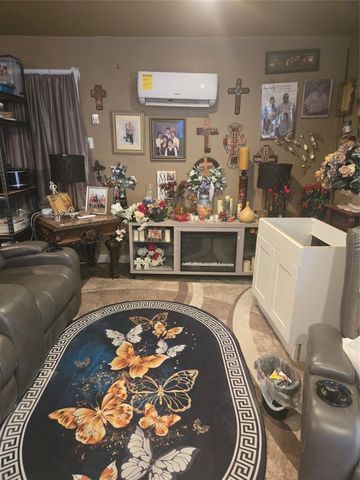 170 Clam Drive, Palacios, TX 77465