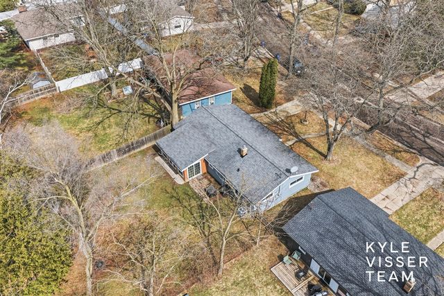 1661 Herrick Avenue, Grand Rapids, MI 49505