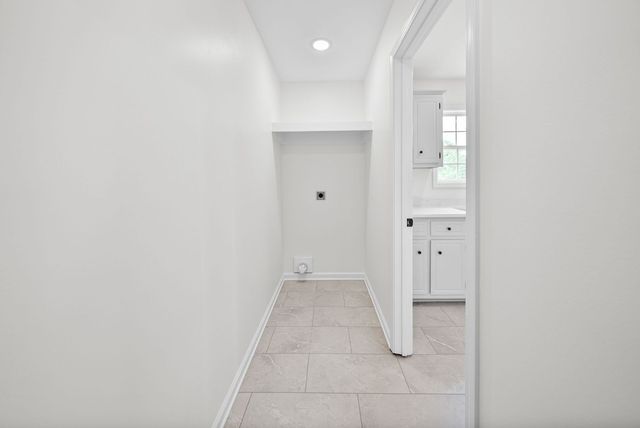 270 Harold Dr, Clarksville, TN 37040