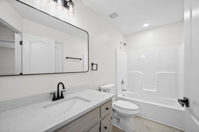 270 Harold Dr, Clarksville, TN 37040