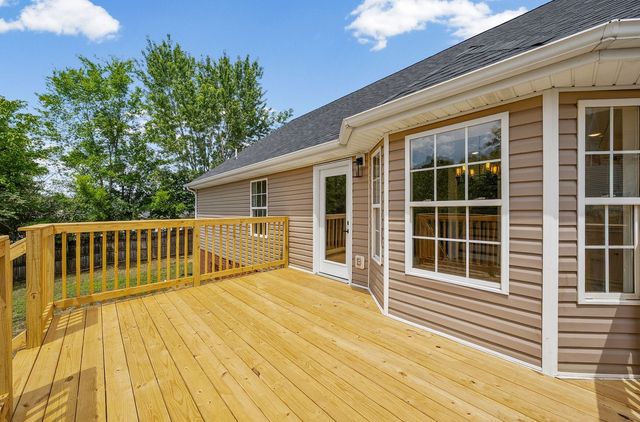 270 Harold Dr, Clarksville, TN 37040