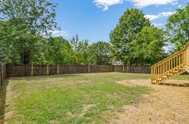 270 Harold Dr, Clarksville, TN 37040