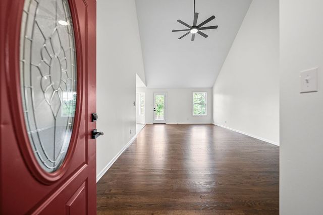 270 Harold Dr, Clarksville, TN 37040
