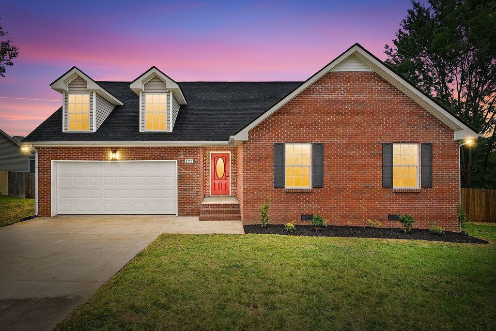 270 Harold Dr, Clarksville, TN 37040