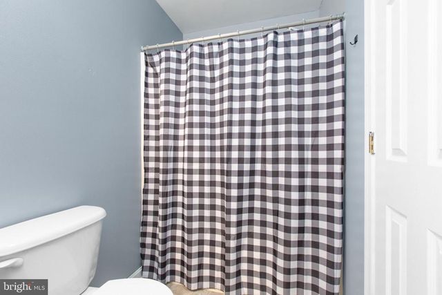 12215 STONEHENGE DR, Fredericksburg, VA 22407