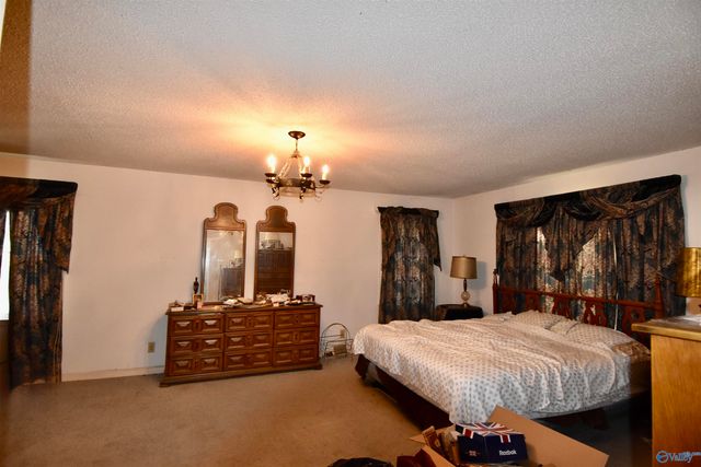 5805 Jones Valley Drive SE, Huntsville, AL 35802