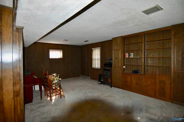 5805 Jones Valley Drive SE, Huntsville, AL 35802