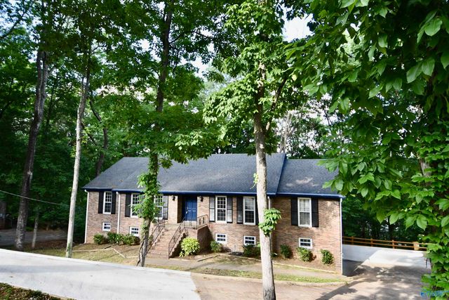 5805 Jones Valley Drive SE, Huntsville, AL 35802