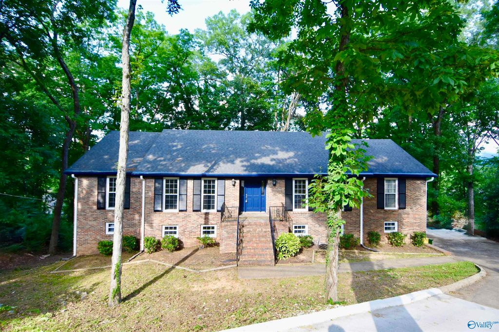 5805 Jones Valley Drive SE, Huntsville, AL 35802