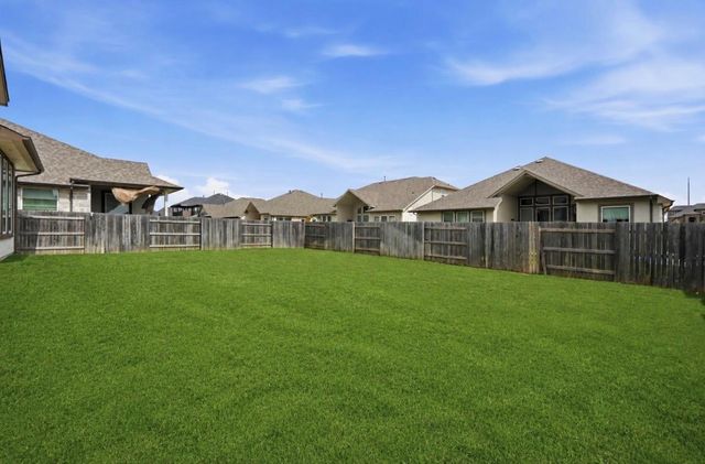 203 Soft Elm DR, Buda, TX 78610