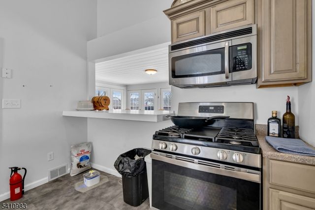 165 Glenside Trl, Byram Twp., NJ 07871