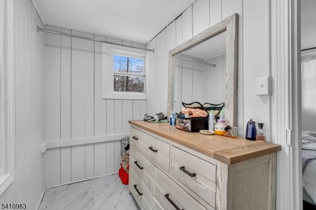 165 Glenside Trl, Byram Twp., NJ 07871