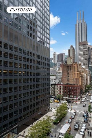209 E 56th St Apt 2K, New York City, NY 10022