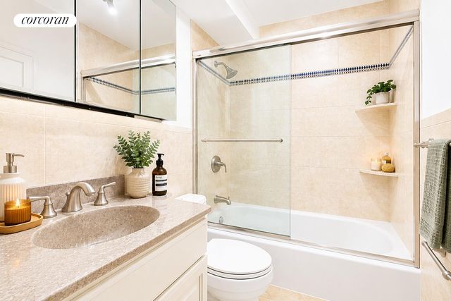 209 E 56th St Apt 2K, New York City, NY 10022
