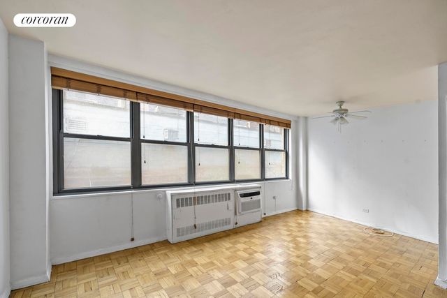 209 E 56th St Apt 2K, New York City, NY 10022