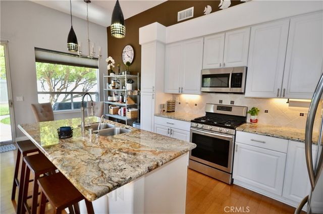 31730 Via Cordoba, Temecula, CA 92592
