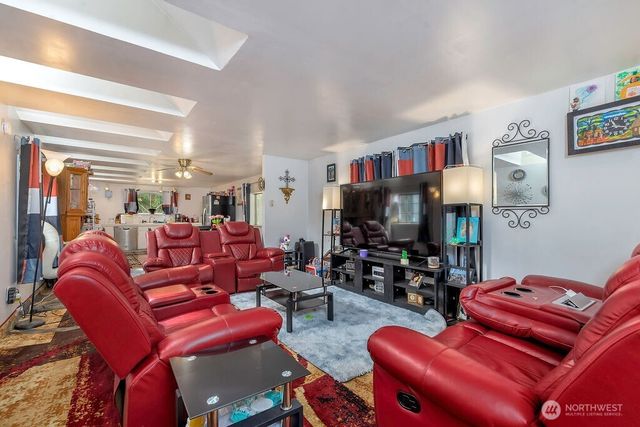 3303 E Harstine Island Road S, Shelton, WA 98584