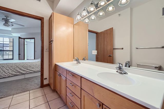 820 Emerald Street 402, Saint Paul, MN 55114