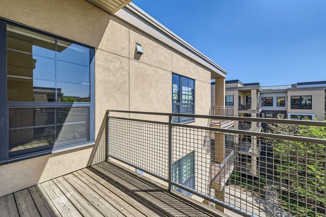 820 Emerald Street 402, Saint Paul, MN 55114