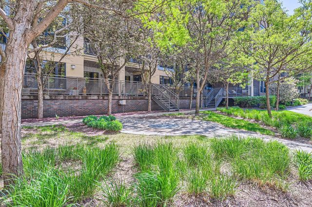 820 Emerald Street 402, Saint Paul, MN 55114