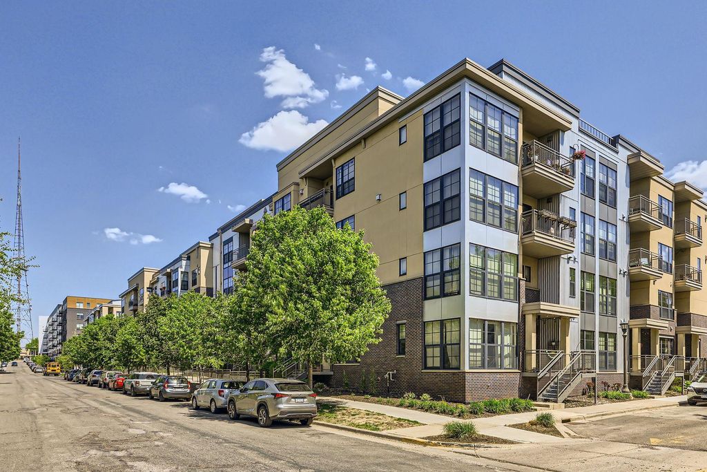 820 Emerald Street 402, Saint Paul, MN 55114