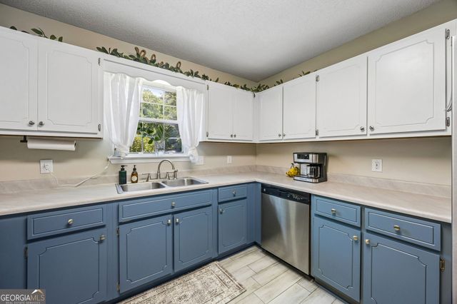 109 Lake Crest Drive, Kingsland, GA 31548