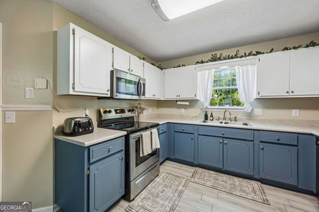 109 Lake Crest Drive, Kingsland, GA 31548