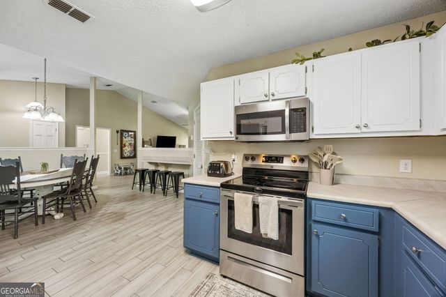109 Lake Crest Drive, Kingsland, GA 31548