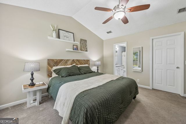 109 Lake Crest Drive, Kingsland, GA 31548