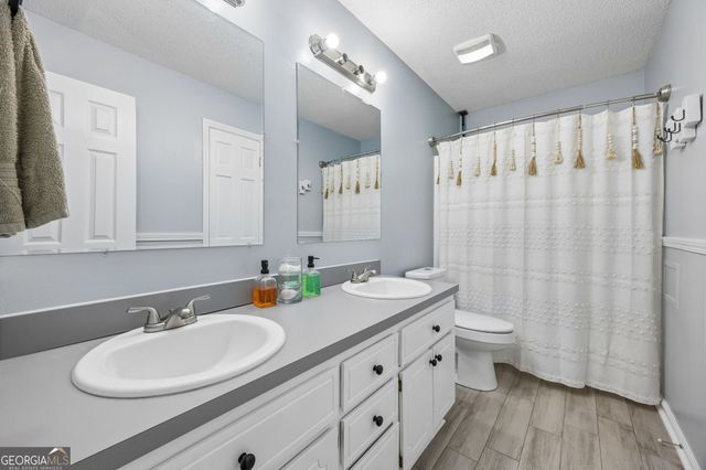 109 Lake Crest Drive, Kingsland, GA 31548
