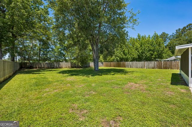 109 Lake Crest Drive, Kingsland, GA 31548