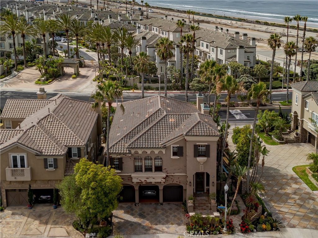5612 OCEAN VISTA Drive, Huntington Beach, CA 92648